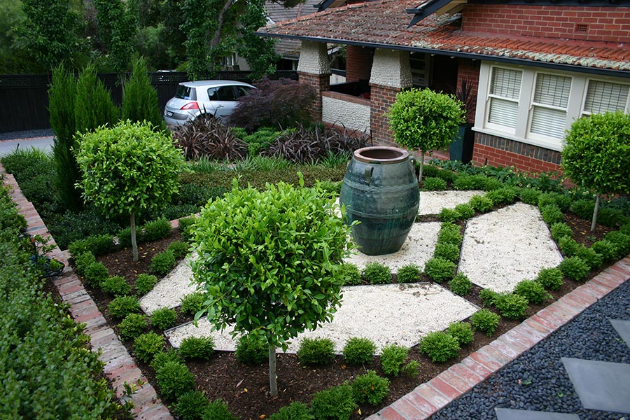 Home 1 Large-Gardens-7-MJC-Horticulture-Melbourne